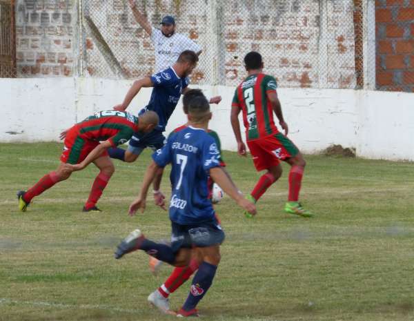 Independiente rumbo a San Luis - La Razon de Chivilcoy