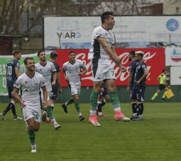 Club Ferro Carril Oeste vs. Deportivo Santamarina 1:0